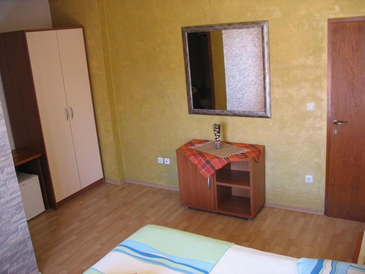 Accomodation Noki21 โรวีน ภายนอก รูปภาพ