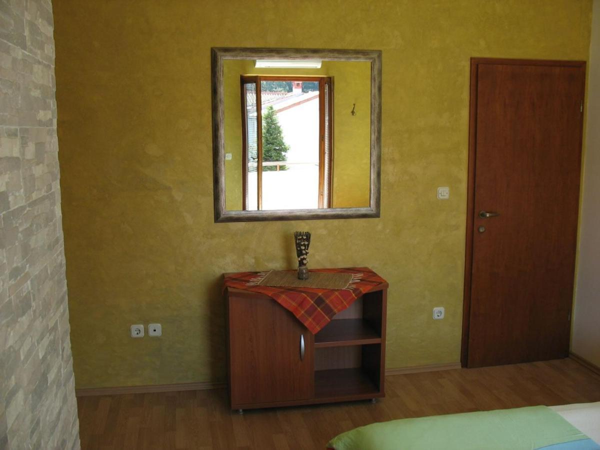 Accomodation Noki21 โรวีน ภายนอก รูปภาพ