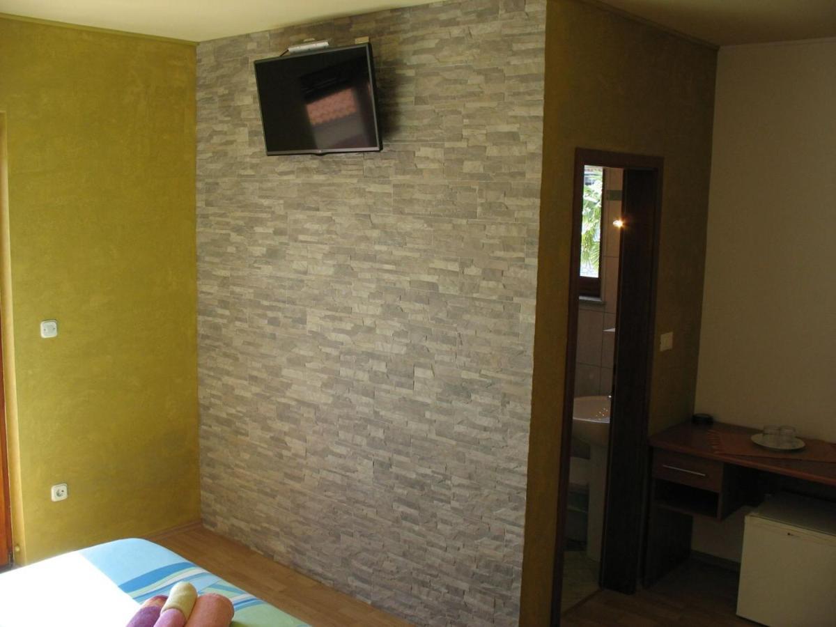 Accomodation Noki21 โรวีน ภายนอก รูปภาพ