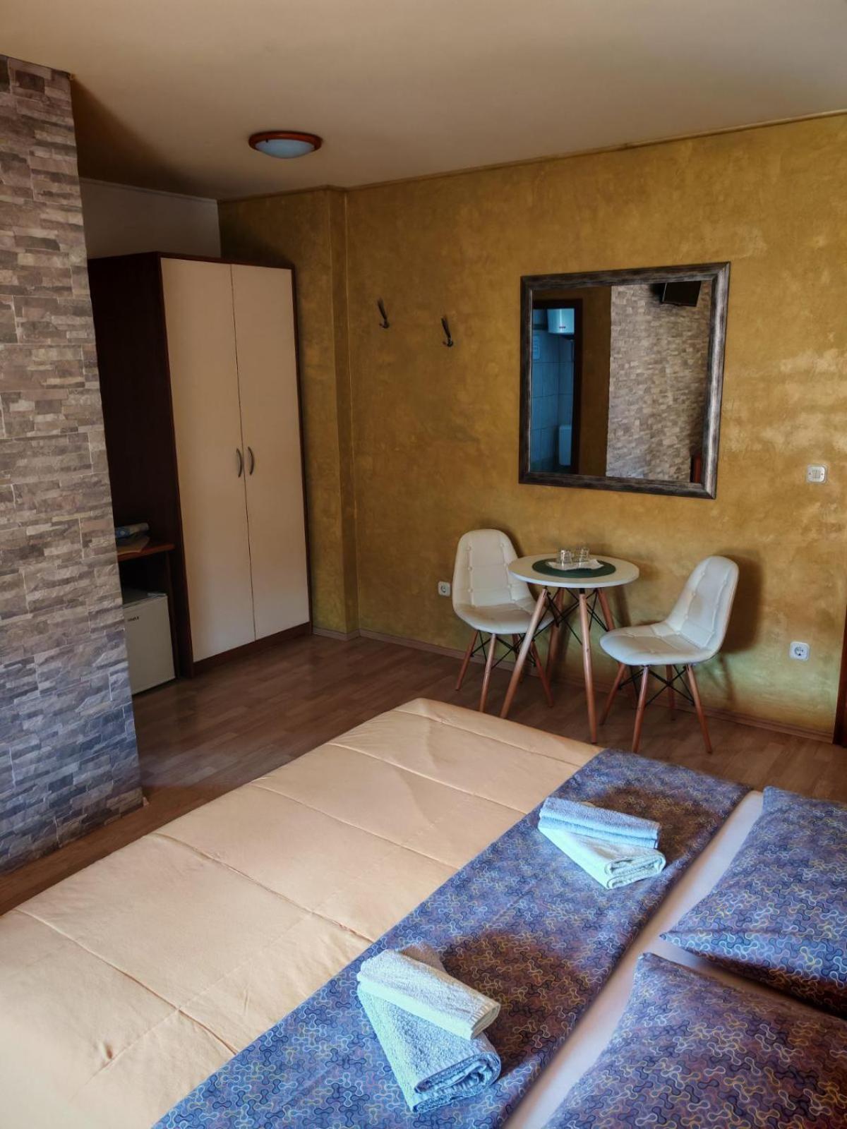 Accomodation Noki21 โรวีน ภายนอก รูปภาพ